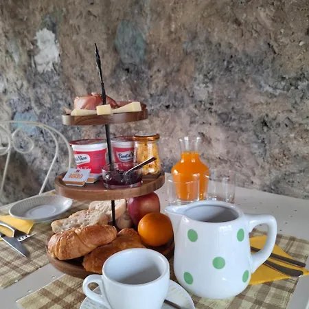 B&B Near Lake Como - Close To Train & Bus - Breakfast Included-2